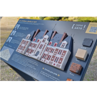 2025 - Table sensorielle "Autour du château"